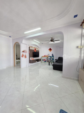 735 JURONG WEST STREET 75 photo 2