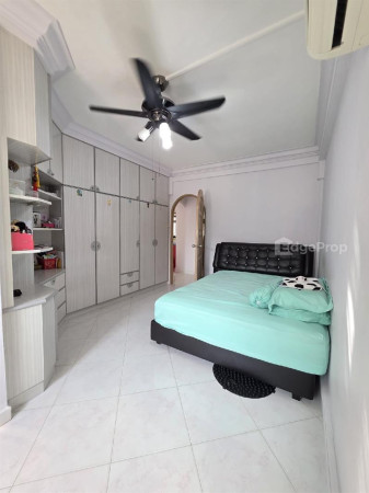 735 JURONG WEST STREET 75 photo 3
