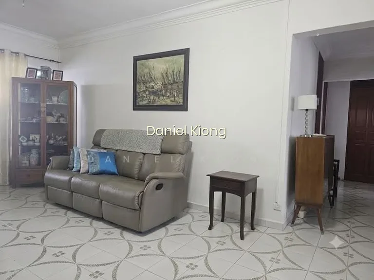 120 Marsiling Rise image 1 of 4