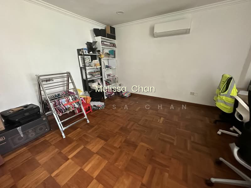 PINETREE CONDO image 1 of 6