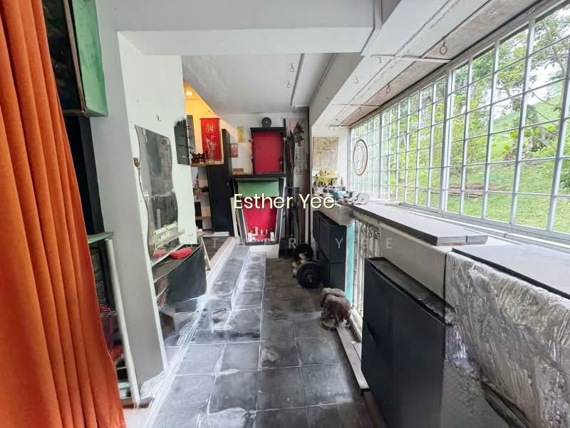 116 MARSILING RISE image 1 of 6