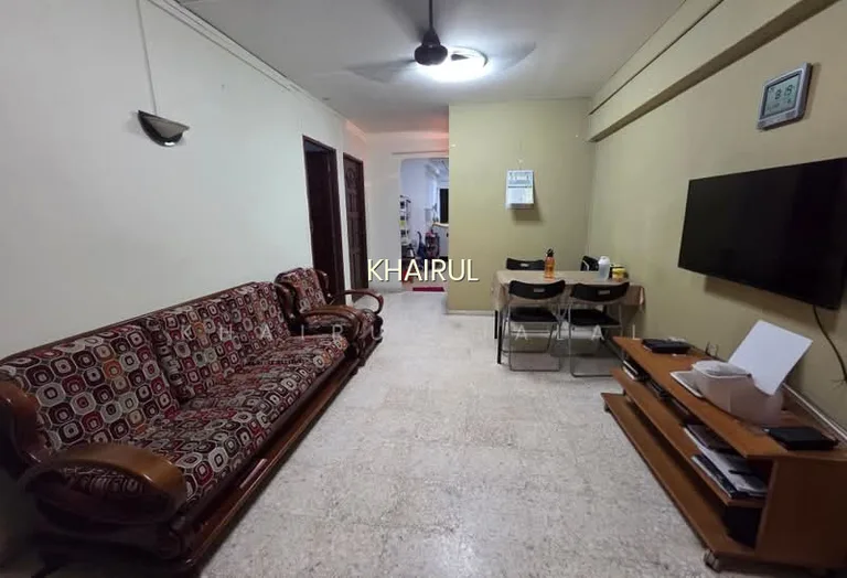 237 Tampines Street 21 image 1 of 10
