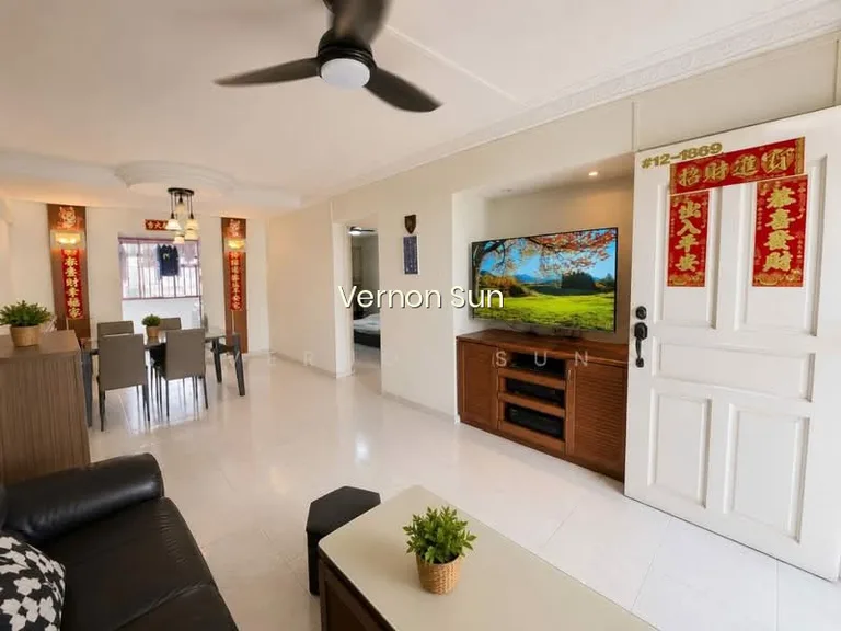 575 Ang Mo Kio Avenue 10 image 1 of 10