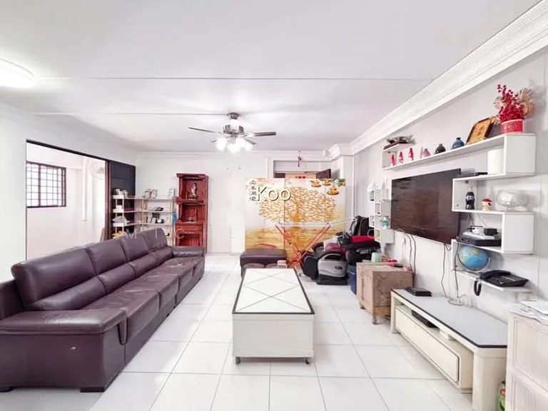 670 Choa Chu Kang Crescent image 1 of 10