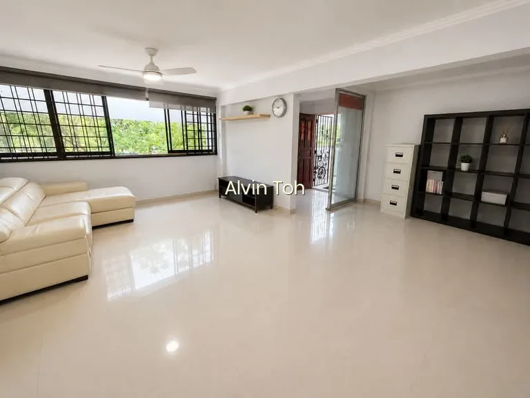 288 Yishun Avenue 6 image 1 of 10