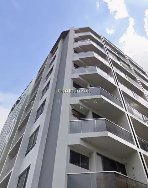 Cheap Freehold Entry Unit in Good Location image 1 of 1