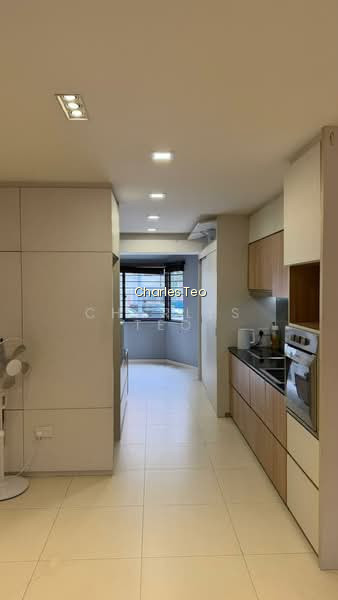 530 HOUGANG AVENUE 6 image 1 of 7