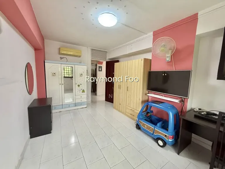 486 Pasir Ris Drive 4 image 1 of 10