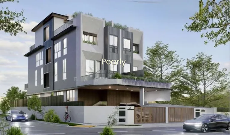 Semi Detached Lorong G Telok Kurau image 1 of 10