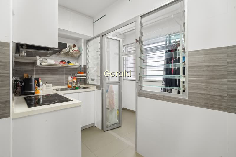 185C WOODLANDS STREET 13 photo 2