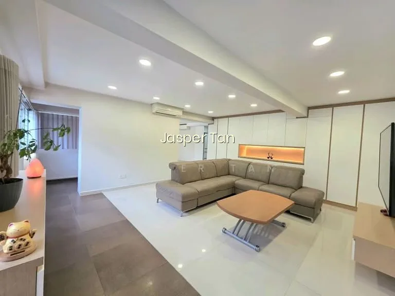 666 Yishun Avenue 4 image 1 of 10