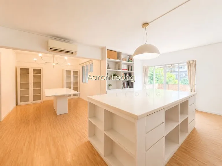 120 Hougang Avenue 1 image 1 of 10