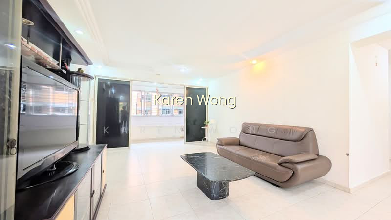 160 Pasir Ris Street 13 image 1 of 9