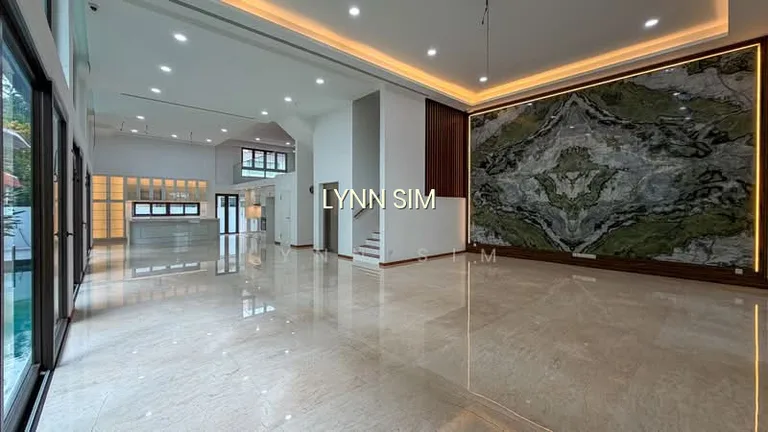 ?Ssproperty?brand New Sd in Prime GCB Address Near Orchard image 1 of 1