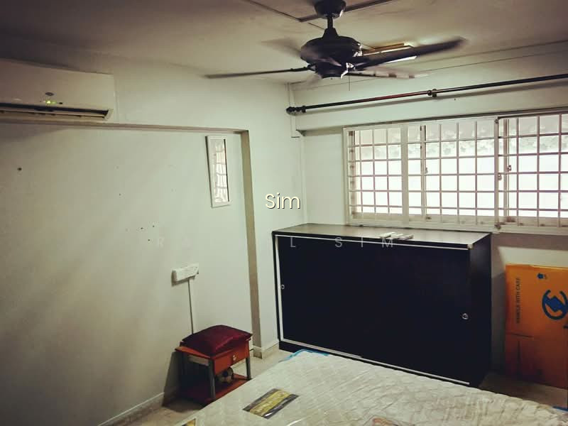 293 TAMPINES STREET 22 image 1 of 6