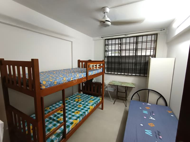 HOUGANG AVENUE 8 image 1 of 4