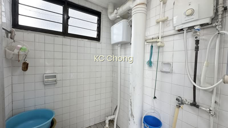 219 JURONG EAST STREET 21