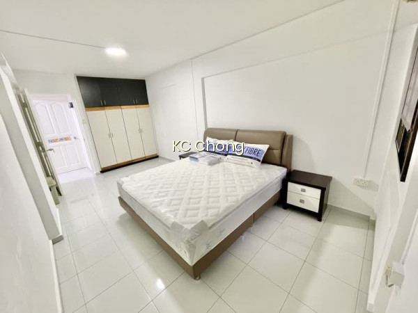 130 ANG MO KIO AVENUE 3