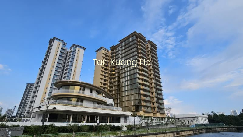 GRAND DUNMAN