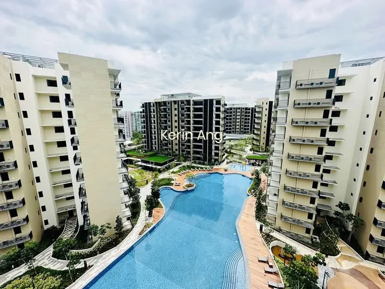 Sengkang Grand Residences image 1 of 10