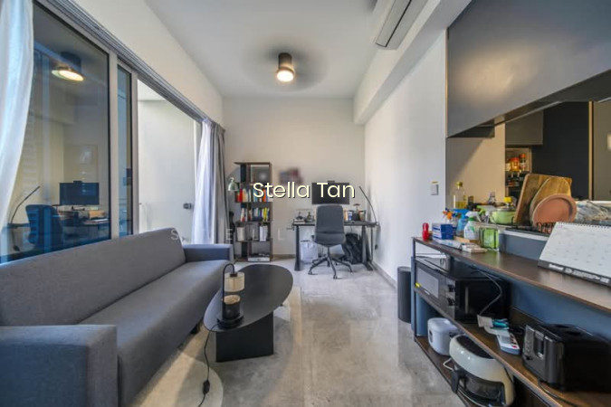 WILSHIRE RESIDENCES 7