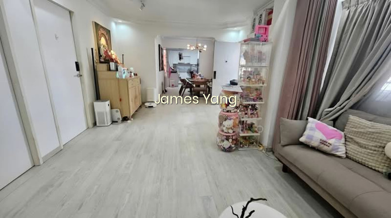 351 Tampines Street 33 image 1 of 10