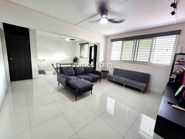 489A Tampines Street 45 image 1 of 10