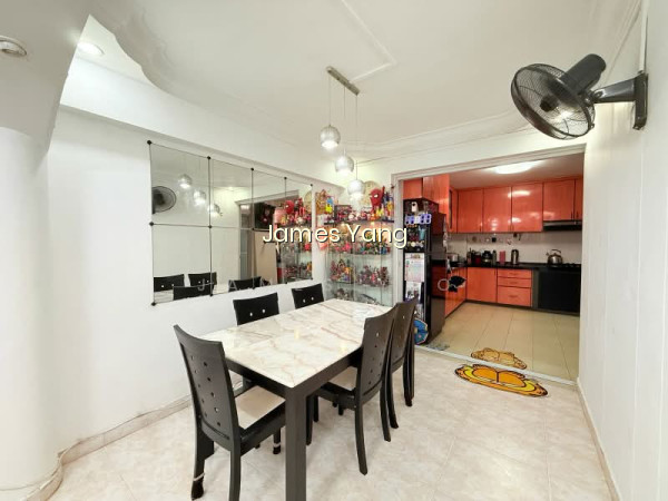 369 Woodlands Avenue 1 image 1 of 10