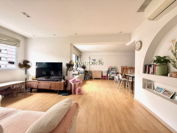 941 Hougang Street 92 image 1 of 10