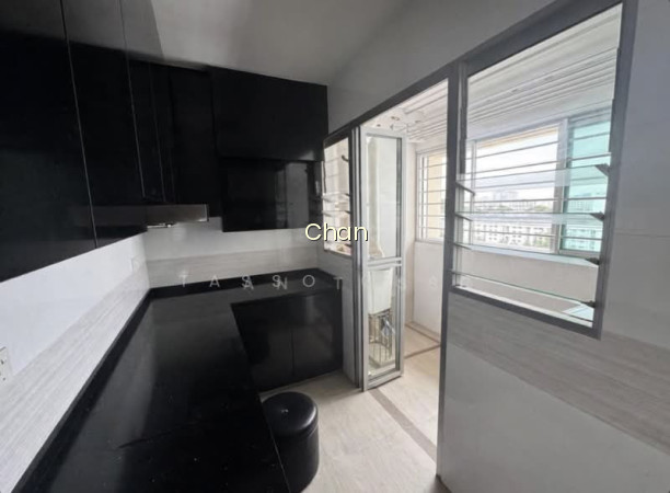 429B Bedok North Woods image 1 of 10