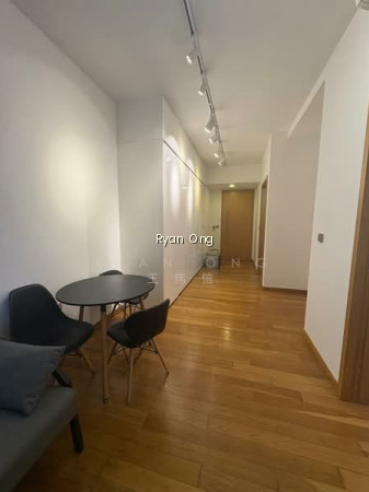 26 NEWTON photo 2
