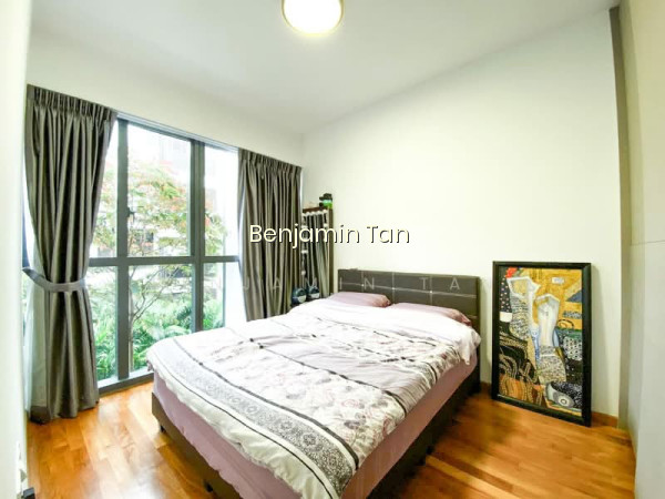 SOPHIA HILLS photo 6
