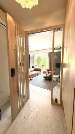 SOPHIA HILLS photo 6