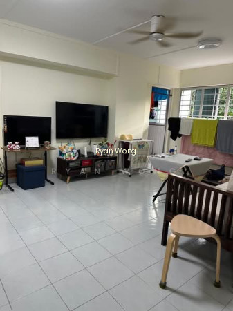 124 Pasir Ris Street 11 image 1 of 10