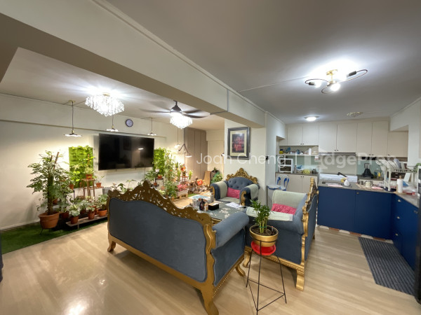 755 Woodlands Avenue 4 image 1 of 10