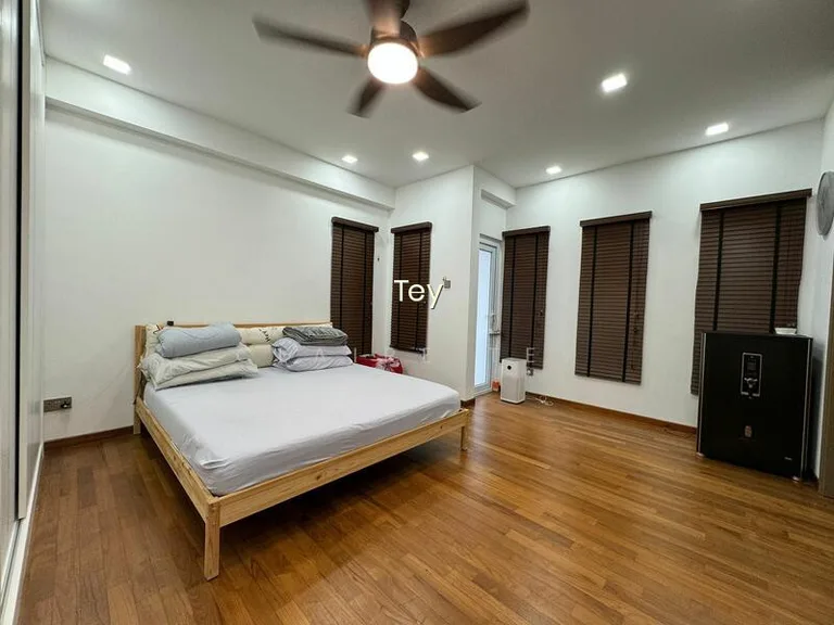 ** Excl List. Modern Renovated Semi-D at Seletar Hills Estate. ** image 1 of 4