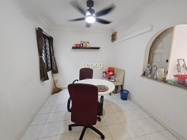NOVENA COURT photo 2
