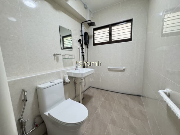 851 WOODLANDS STREET 83 photo 6