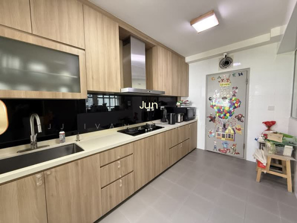 322B Sumang Walk image 1 of 9