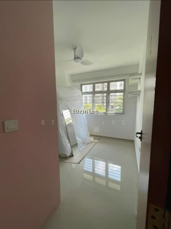 424C Yishun Avenue 11 image 1 of 10