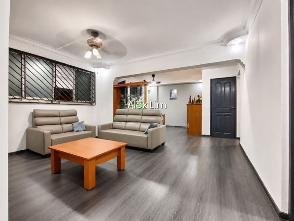 746 JURONG WEST STREET 73 photo 2
