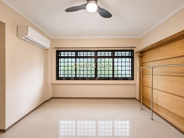 607 WOODLANDS RING ROAD photo 5