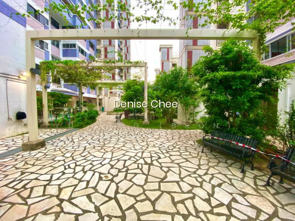 452 JURONG WEST STREET 42 photo 2