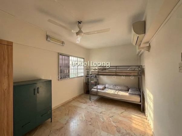 304 JURONG EAST STREET 32