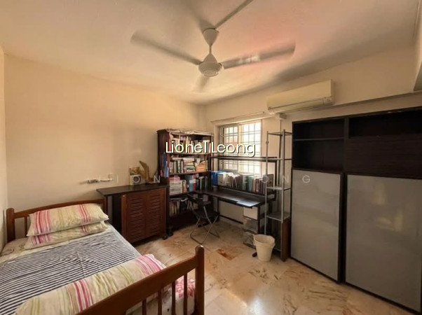 304 JURONG EAST STREET 32 photo 6