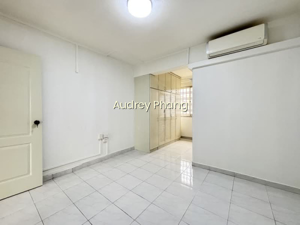 537 HOUGANG STREET 52 photo 5