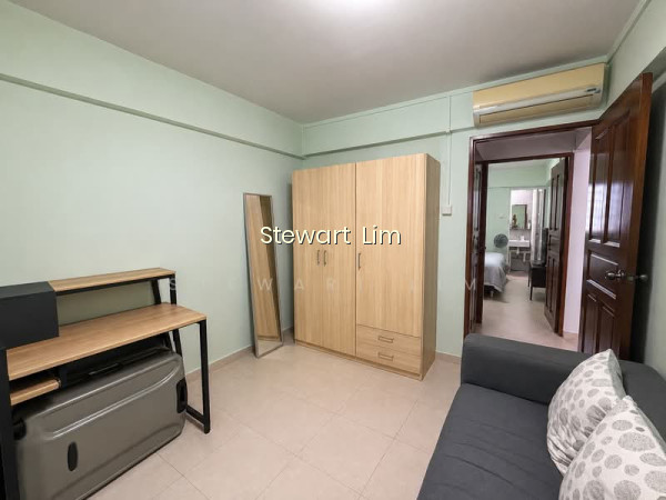 557 ANG MO KIO AVENUE 10 photo 3