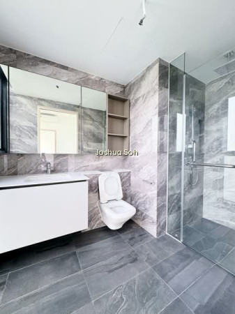 SENGKANG GRAND RESIDENCES 8