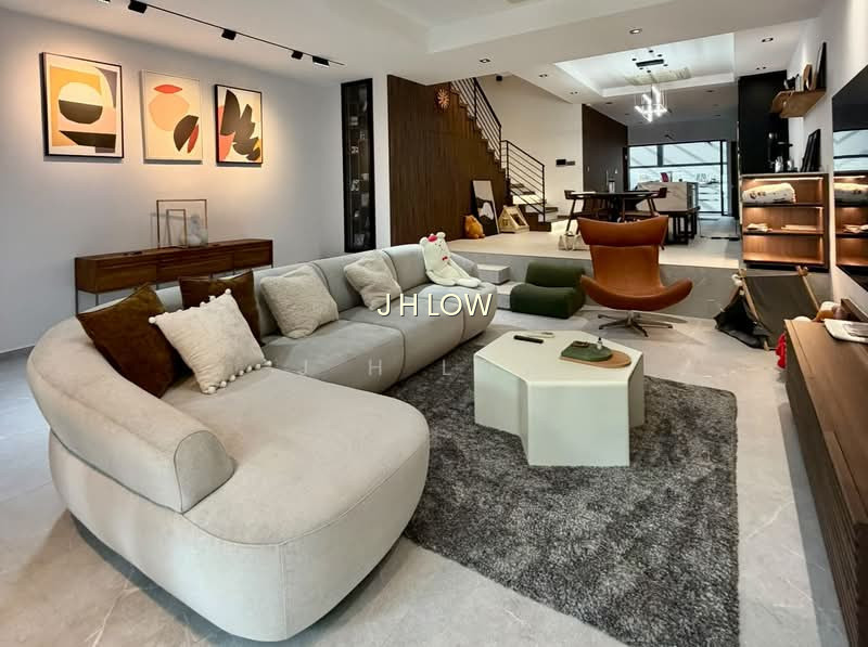 RENOVATED 3 STOREY TERRACE @ SERANGOON CENTRAL, NEX MALL, KOVAN image 1 of 6