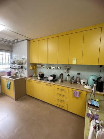 427 CLEMENTI AVENUE 3